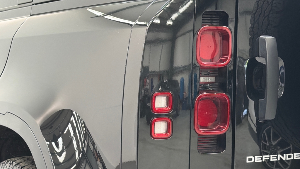 Land Rover Defender 3.0 Defender X-dynamic Black #19