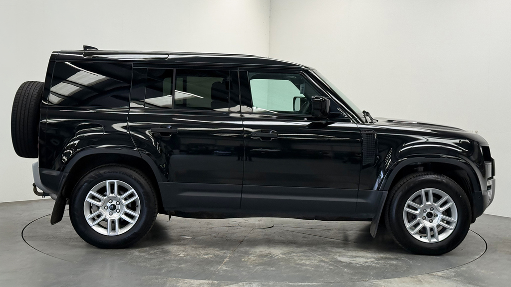 Land Rover Defender 3.0 Defender X-dynamic Black #38