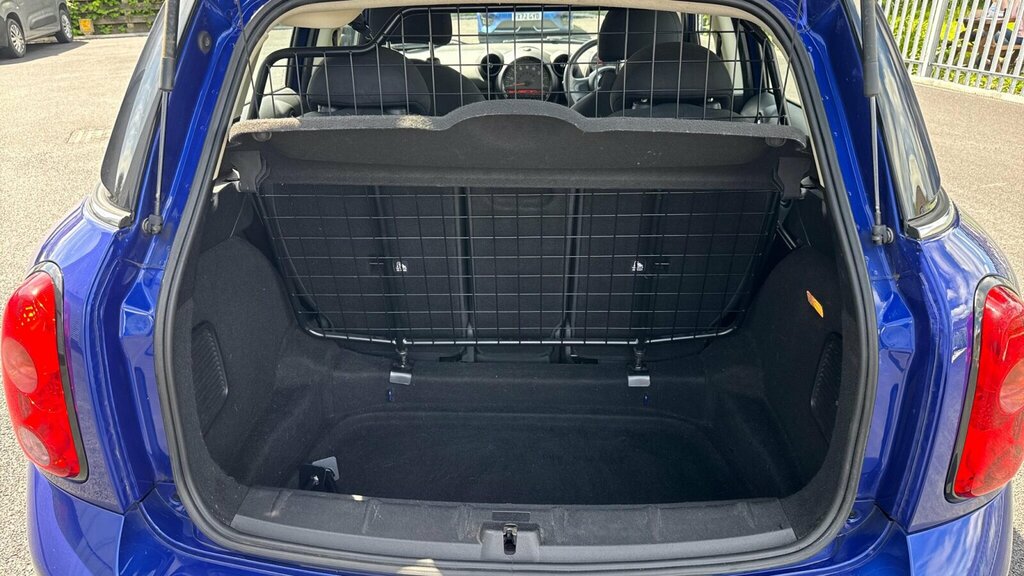 Mini Countryman 1.6 Cooper D Black #18
