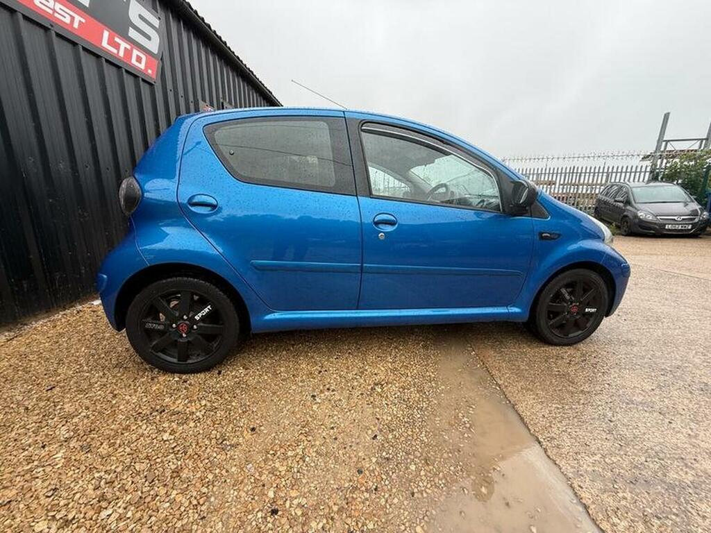 Toyota Aygo 1.0 Aygo Blue Blue #37