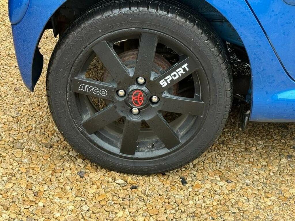 Toyota Aygo 1.0 Aygo Blue Blue #14