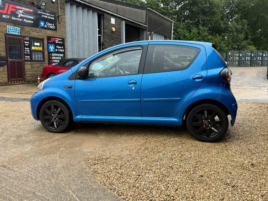 Toyota Aygo 1.0 Aygo Blue Blue #32