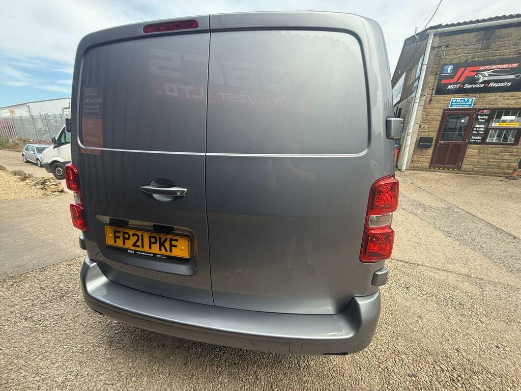 Vauxhall Vivaro 2700 1.5D 120Ps Sportive H1 Van White #11