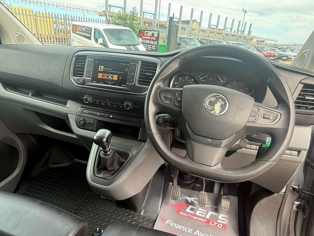 Vauxhall Vivaro 2700 1.5D 120Ps Sportive H1 Van White #20