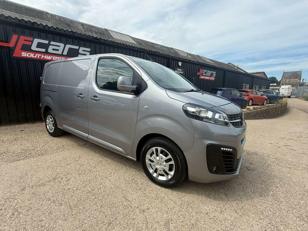 Vauxhall Vivaro 2700 1.5D 120Ps Sportive H1 Van White #15