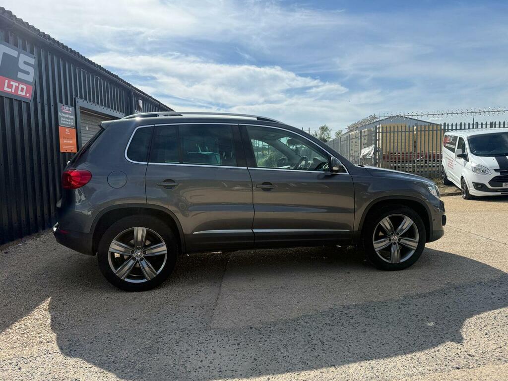 Volkswagen Tiguan 2.0 Tdi Bluemotion Tech Match Dsg 4Wd Euro 5 Ss Grey #3