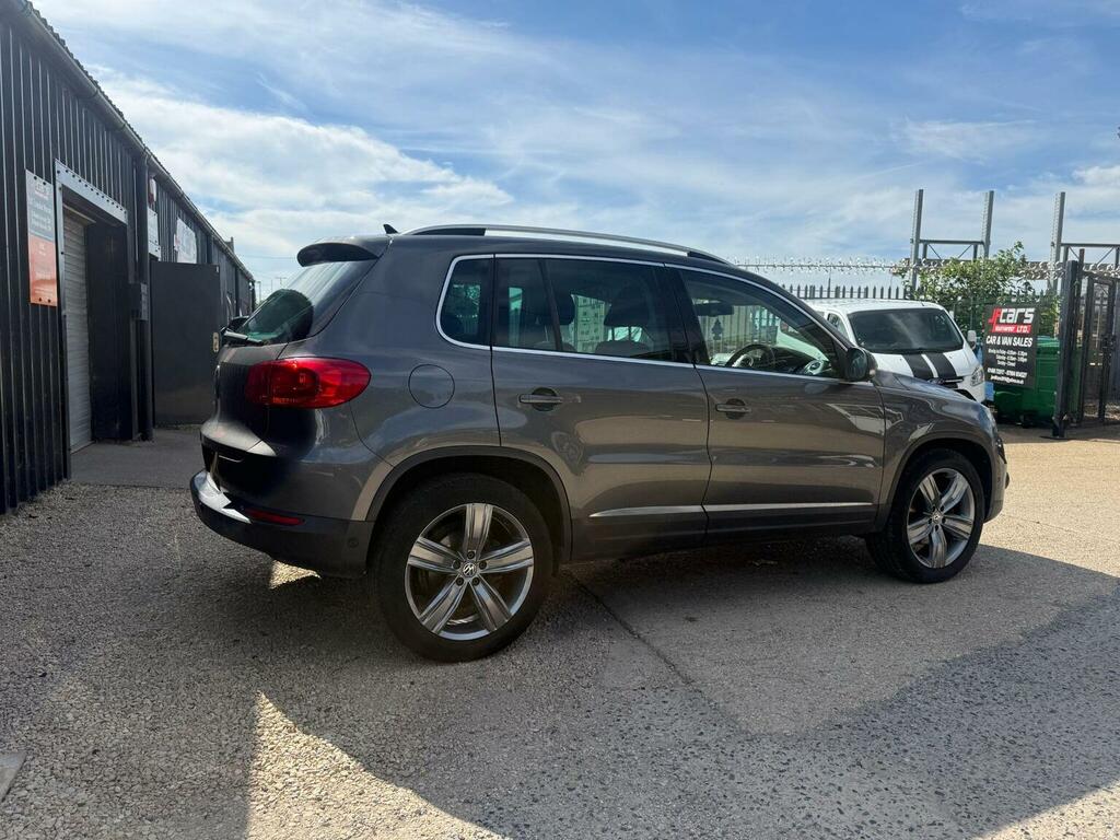 Volkswagen Tiguan 2.0 Tdi Bluemotion Tech Match Dsg 4Wd Euro 5 Ss Grey #4