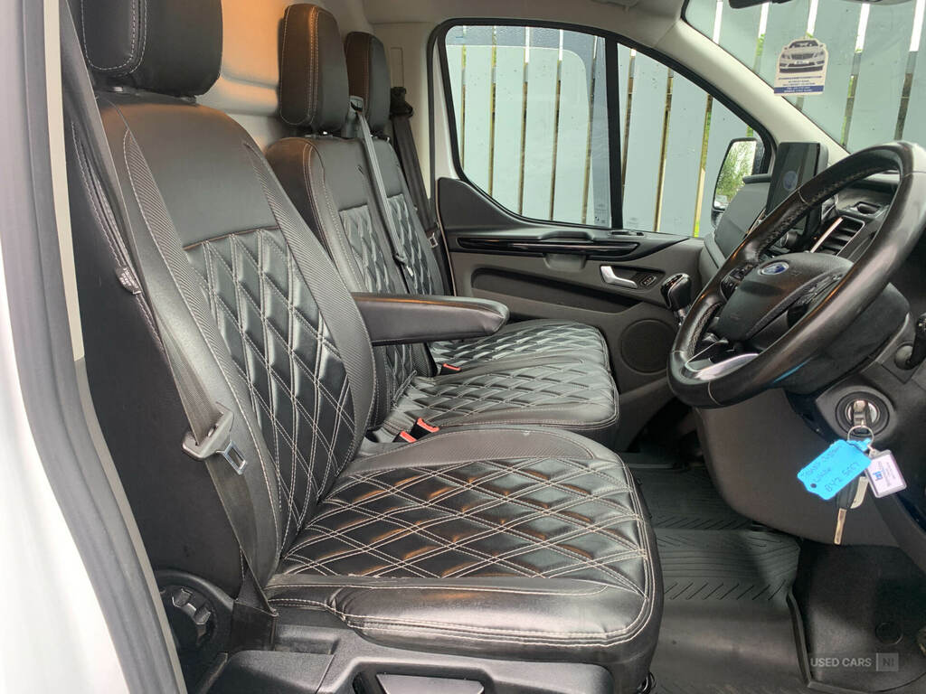 Ford Transit Custom 2.0 Ecoblue 130Ps Low Roof Limited Van BYZ5667 White #4
