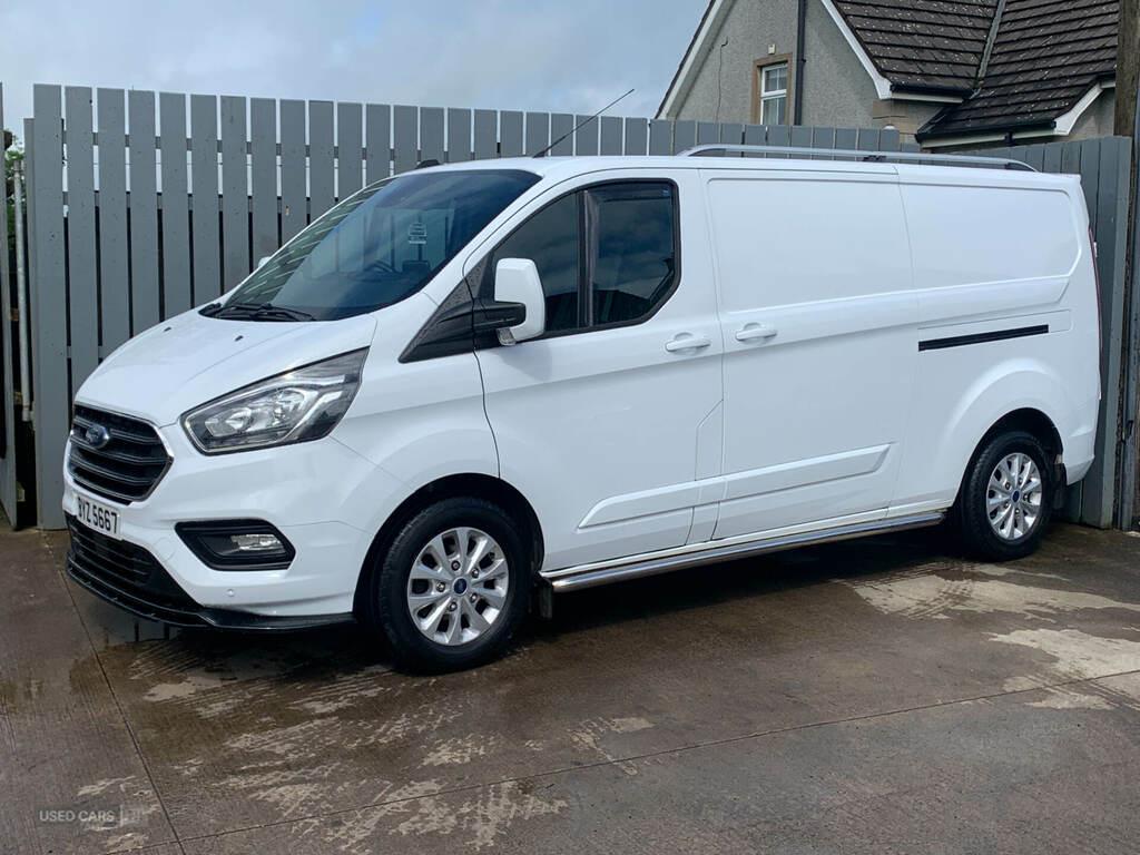 Ford Transit Custom 2.0 Ecoblue 130Ps Low Roof Limited Van BYZ5667 White #3