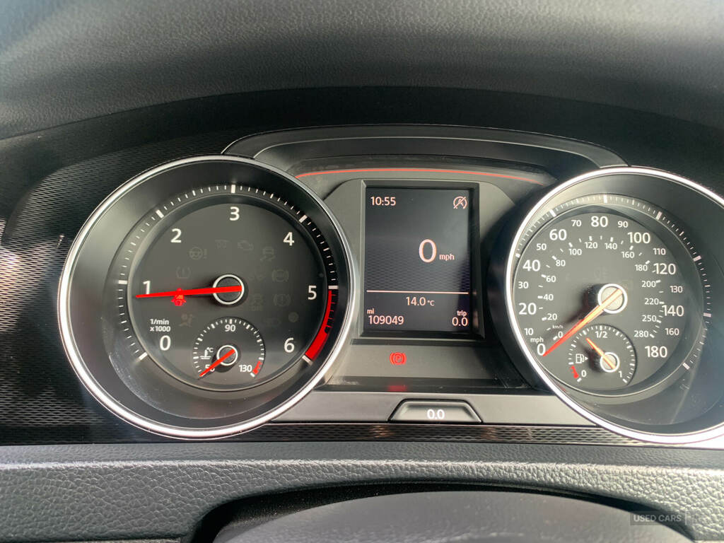 Volkswagen Golf 2.0 Tdi Gtd VN63VXG White #4