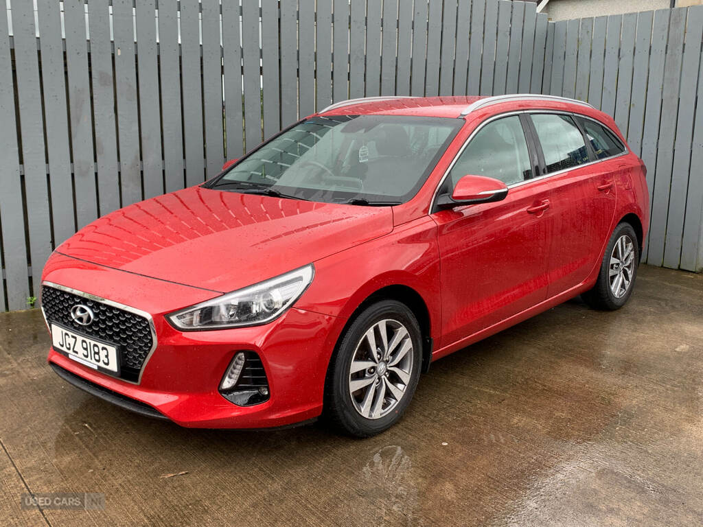 Hyundai I30 1.6 Crdi Se Nav Red