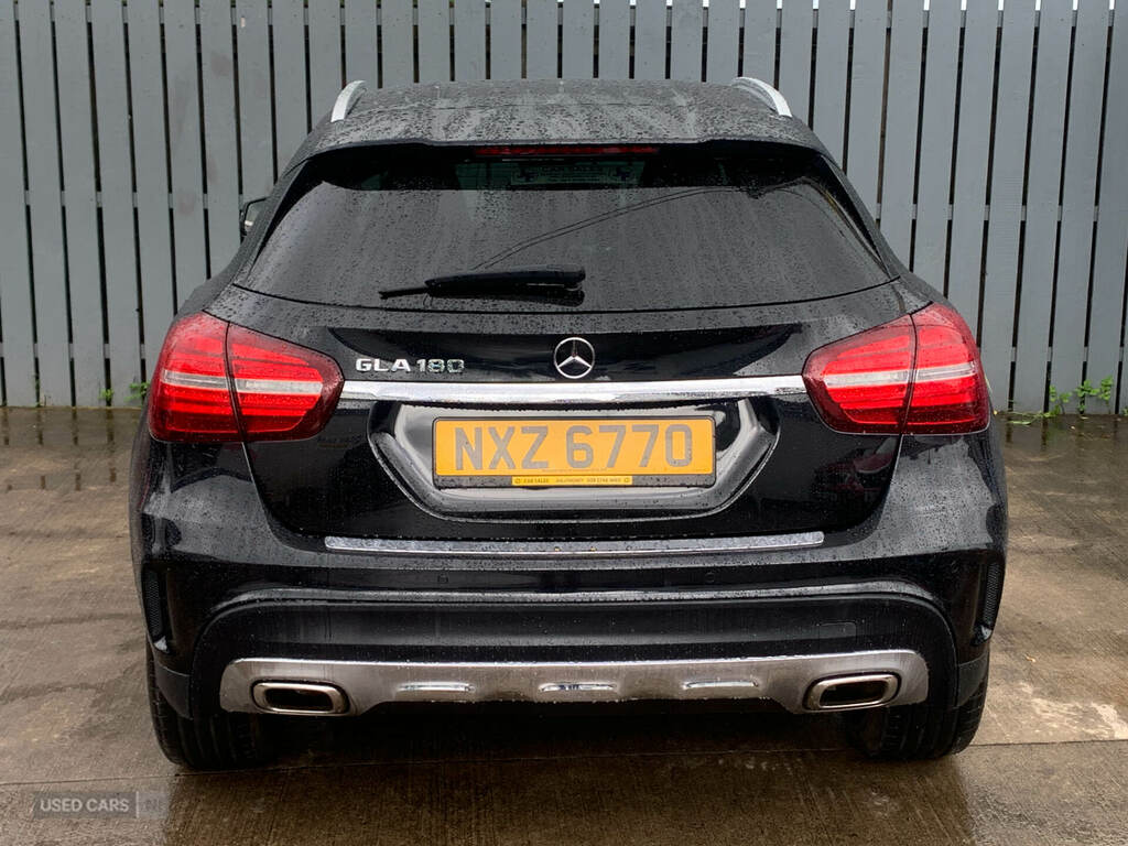 Mercedes-Benz GLA Class Gla 180 Amg Line Edition Black #3