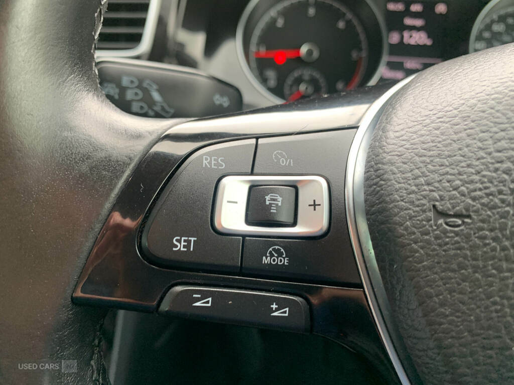 Volkswagen Golf Hatchback #14