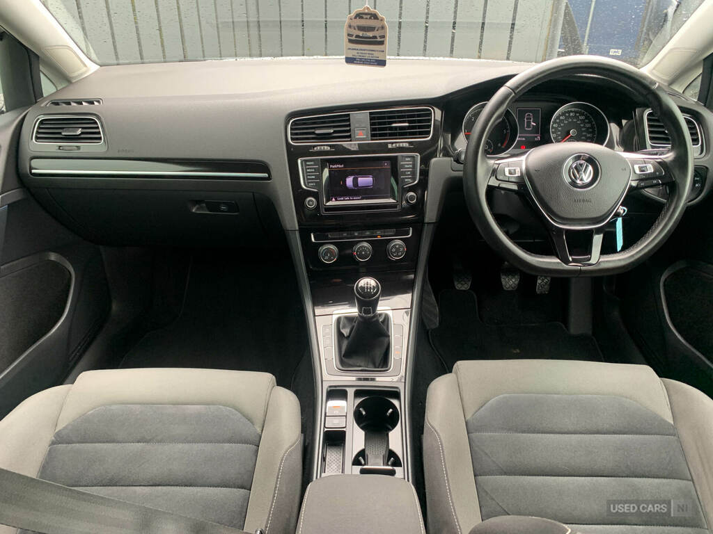 Volkswagen Golf Hatchback #11