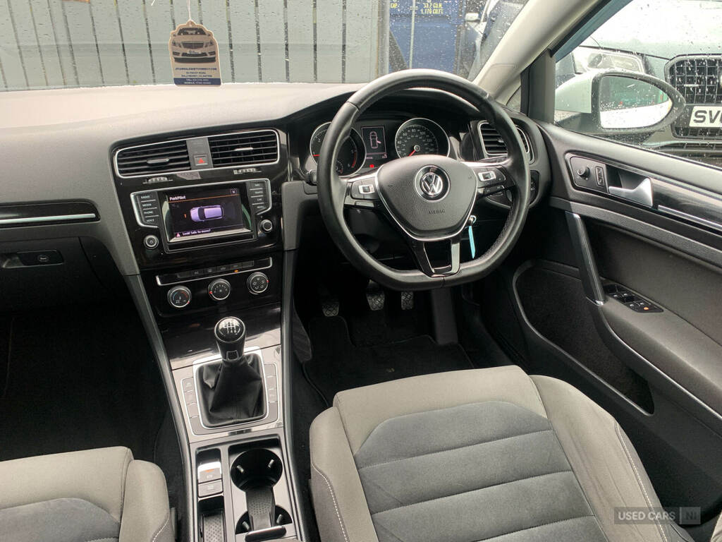 Volkswagen Golf Hatchback #12