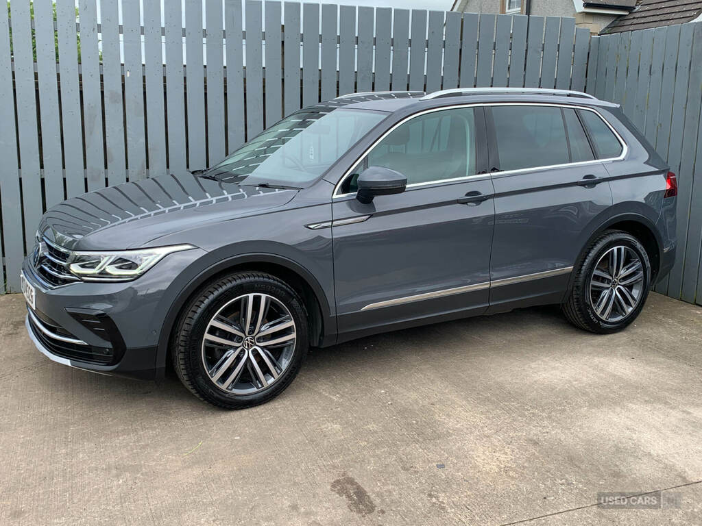 Volkswagen Tiguan 1.5 Tsi 150 Elegance Dsg Grey #3