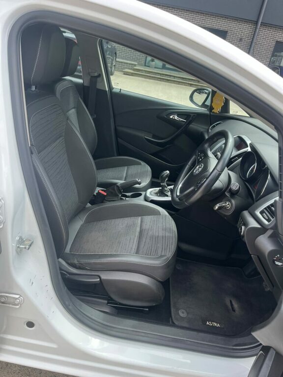 Vauxhall Astra Astra Elite Nav Cdti Silver #6