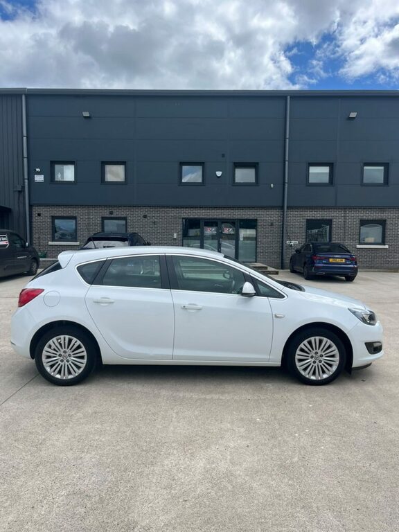Vauxhall Astra Astra Elite Nav Cdti Silver #3