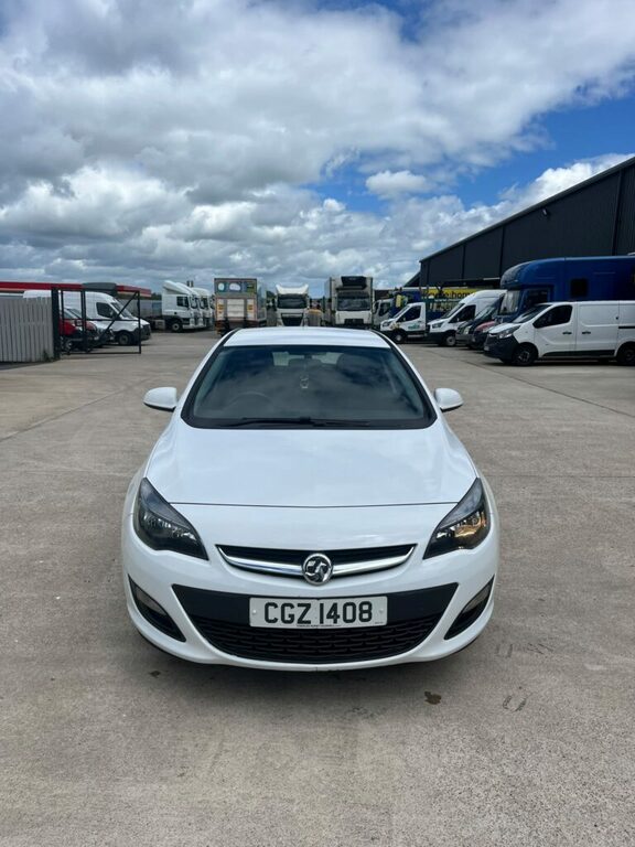 Vauxhall Astra Astra Elite Nav Cdti Silver #2