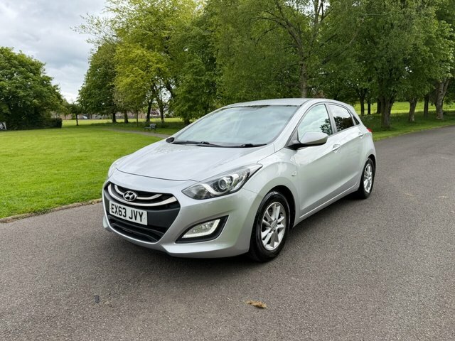 Hyundai I30 1.6 Crdi Active Hatchback Euro 5 EX63JVY Silver #2