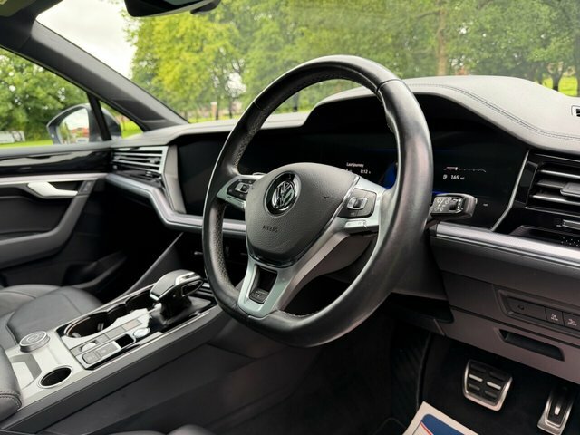 Volkswagen Touareg 3.0 Tdi V6 R-line Tech Suv Tiptronic 4M CSZ3199 Black #2
