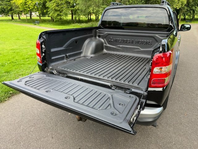 Mitsubishi L200  Black #19