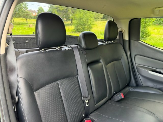 Mitsubishi L200  Black #9