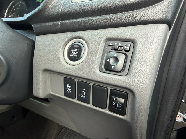 Mitsubishi L200  Black #20