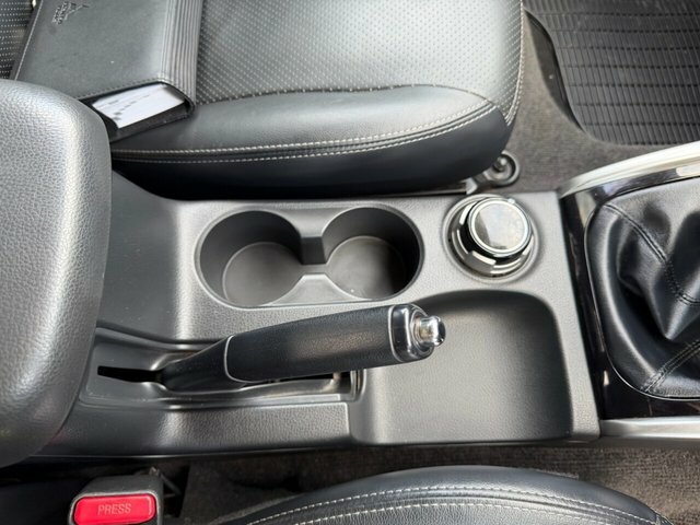Mitsubishi L200  Black #21