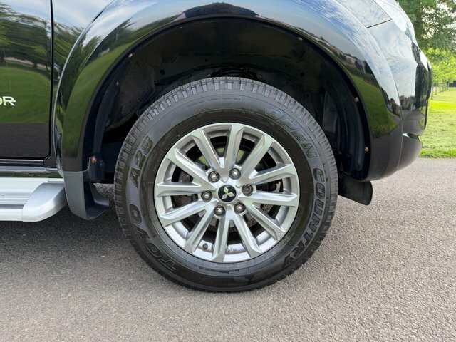 Mitsubishi L200  Black #16