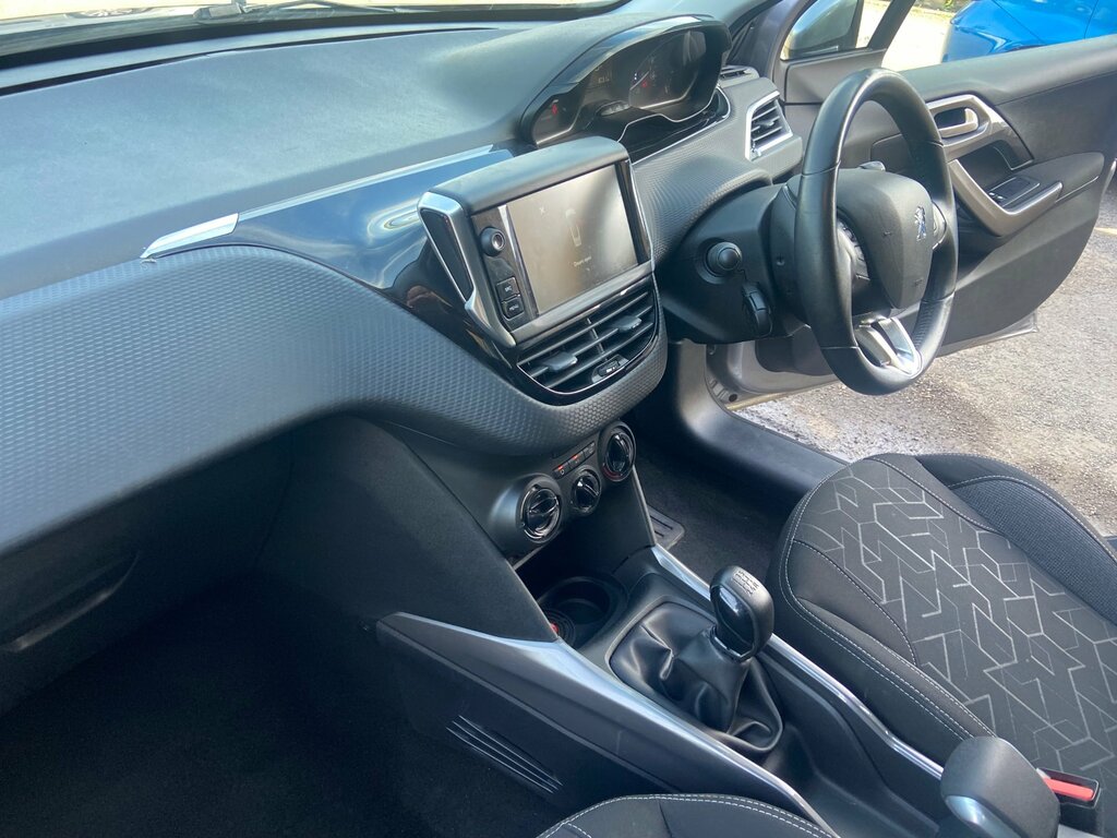 Peugeot 2008 1.2 Puretech Active Euro 6 Grey #16