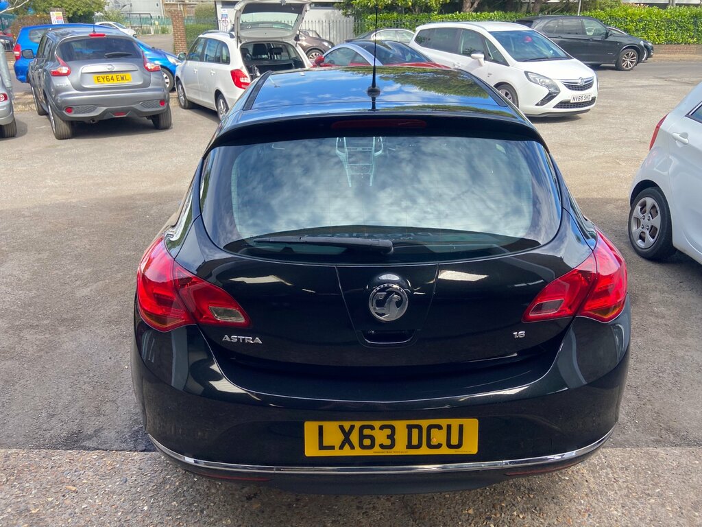 Vauxhall Astra 1.6 16V Energy Hatchback Euro 5 Black #5