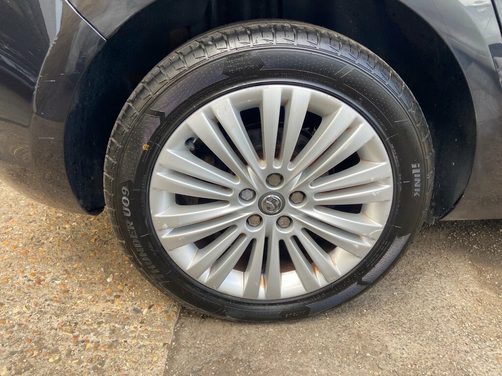 Vauxhall Astra 1.7L Exclusiv Cdti Ecoflex Ss 128 Bhp Grey #13