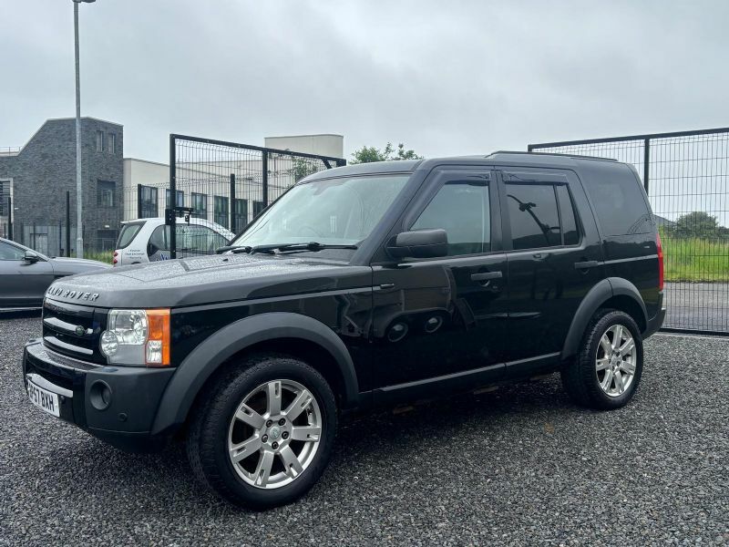 Land Rover Discovery Black #9