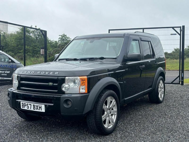 Land Rover Discovery Black #5