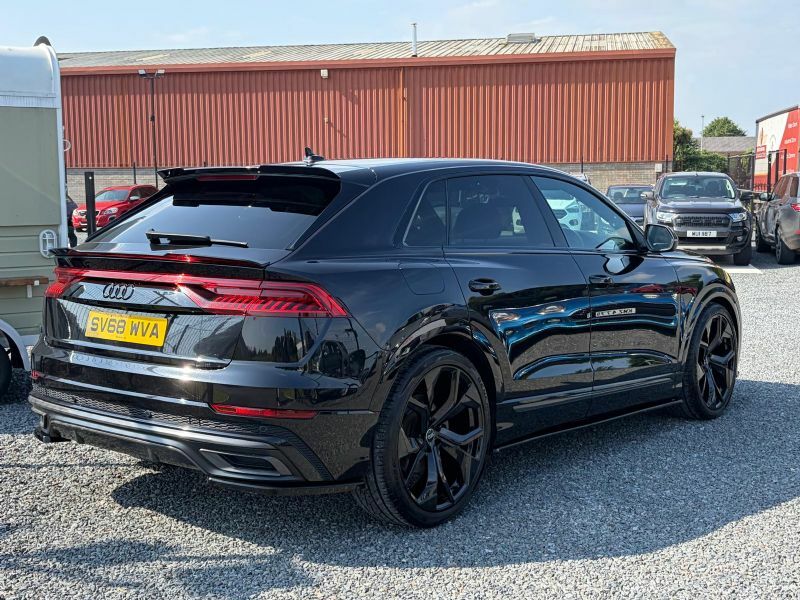 Audi Q8 S Line 50 Tdi Quattro Black #4