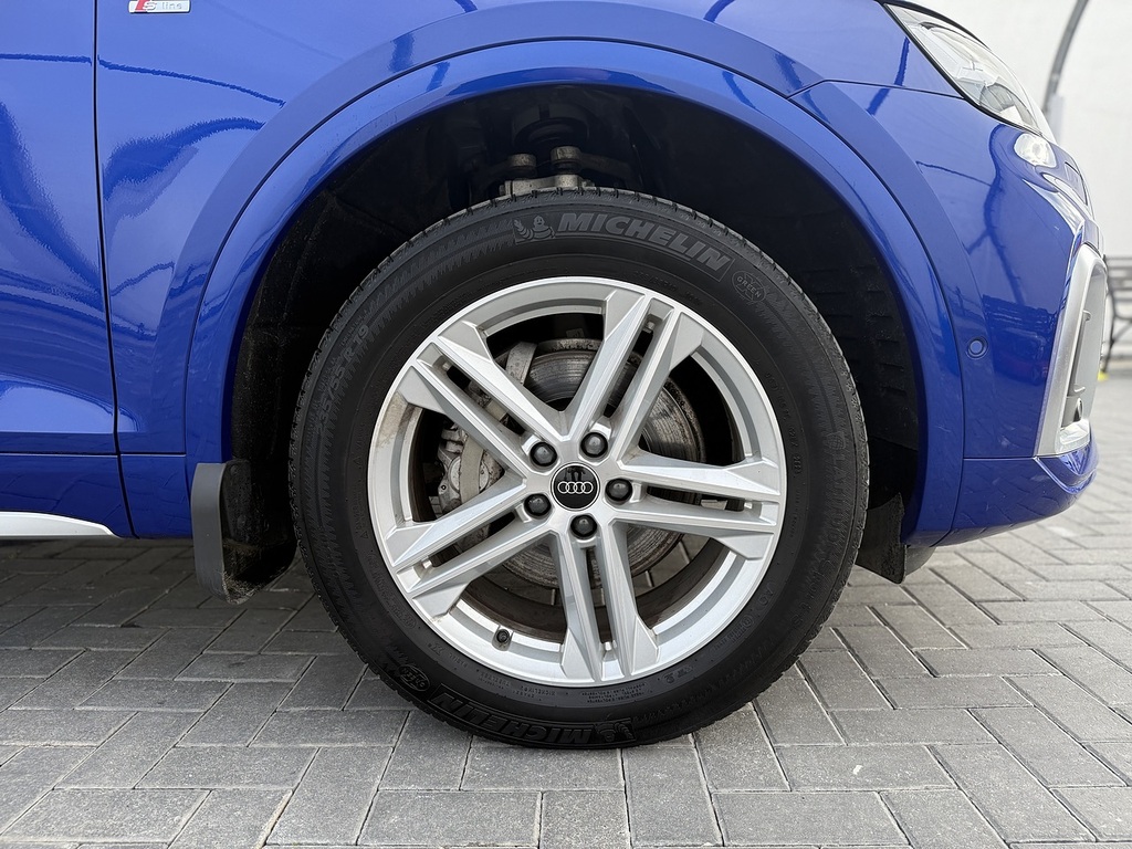 Audi Q5 Tfsi S Line Blue #3