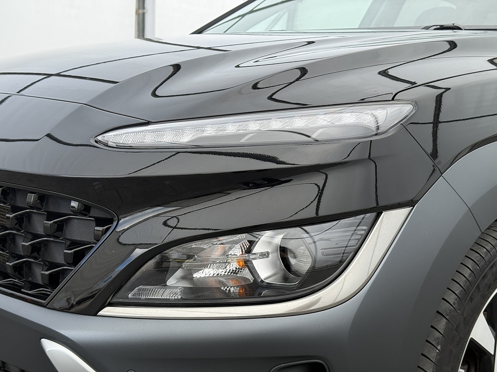 Hyundai Kona T-gdi Mhev Premium Black #4
