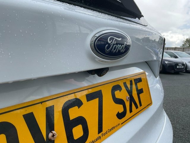 Ford Kuga 2.0 Tdci Ecoblue St-line Suv Awd White #4