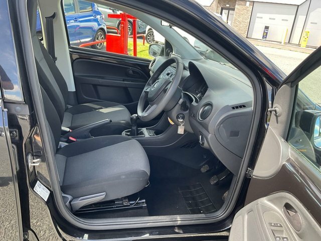 Skoda Citigo White #26