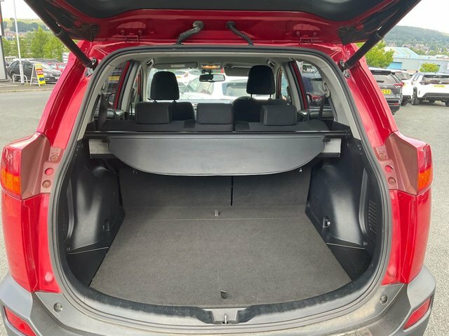 Toyota Rav 4 2.2 D Invincible 4Wd Red #26