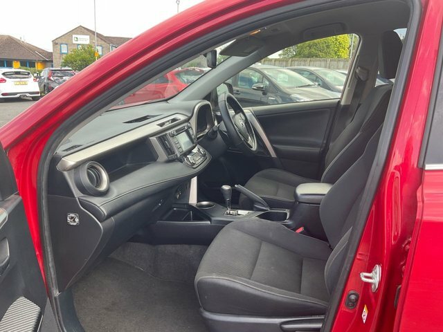 Toyota Rav 4 2.2 D Invincible 4Wd Red #29