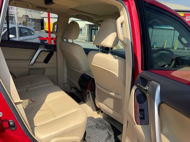 Toyota Land Cruiser D-4d Invincible Beige #31