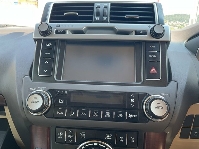 Toyota Land Cruiser D-4d Invincible Beige #11