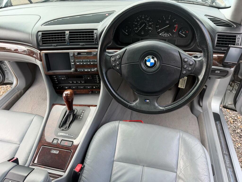 BMW 7 Series 2.8 728I Green #28