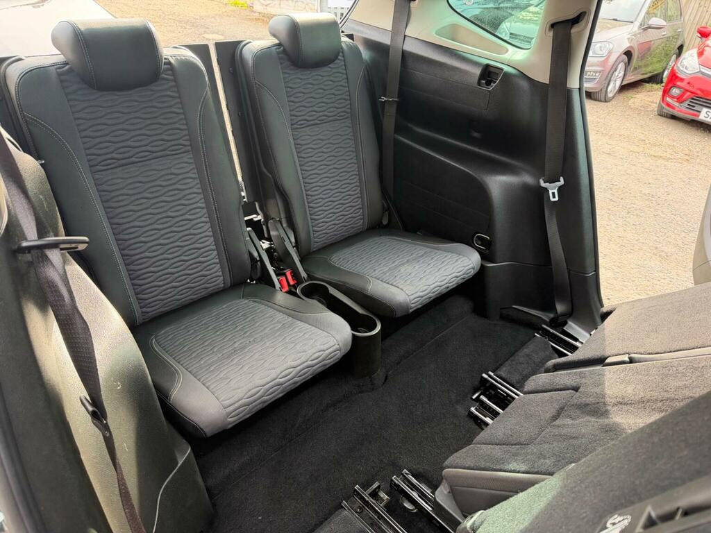 Vauxhall Zafira Tourer Tech Line White #39