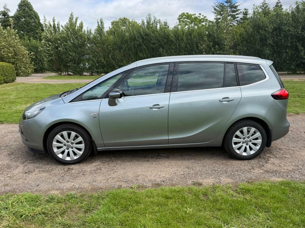 Vauxhall Zafira Tourer Tech Line White #12