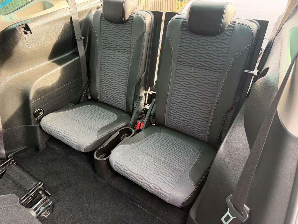 Vauxhall Zafira Tourer Tech Line White #41