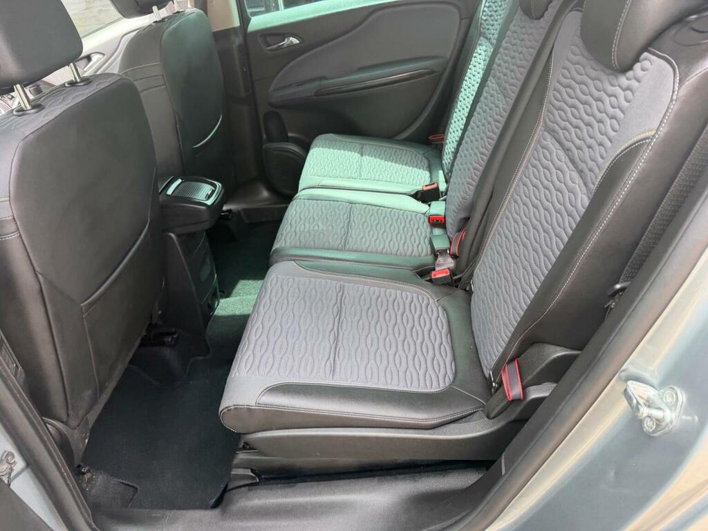 Vauxhall Zafira Tourer Tech Line White #35