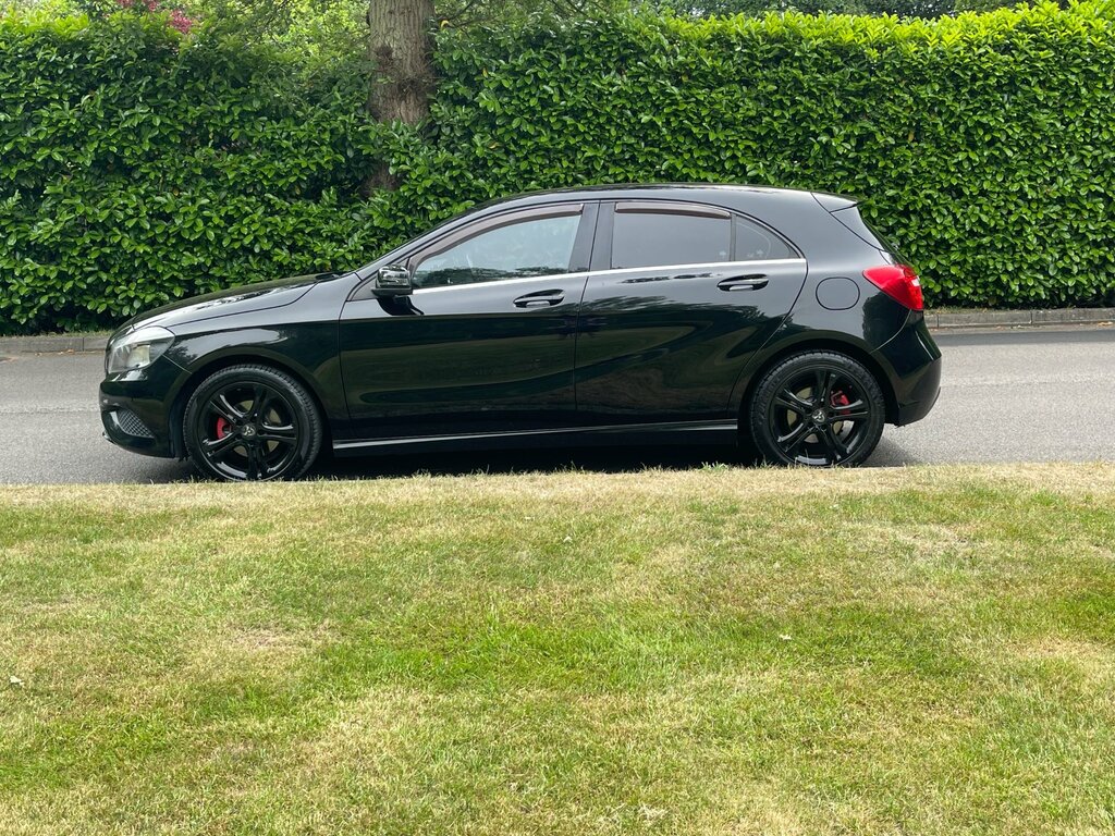 Mercedes-Benz A Class 1.5 A180 Cdi Sport Edition Hatchback 7G Black #3